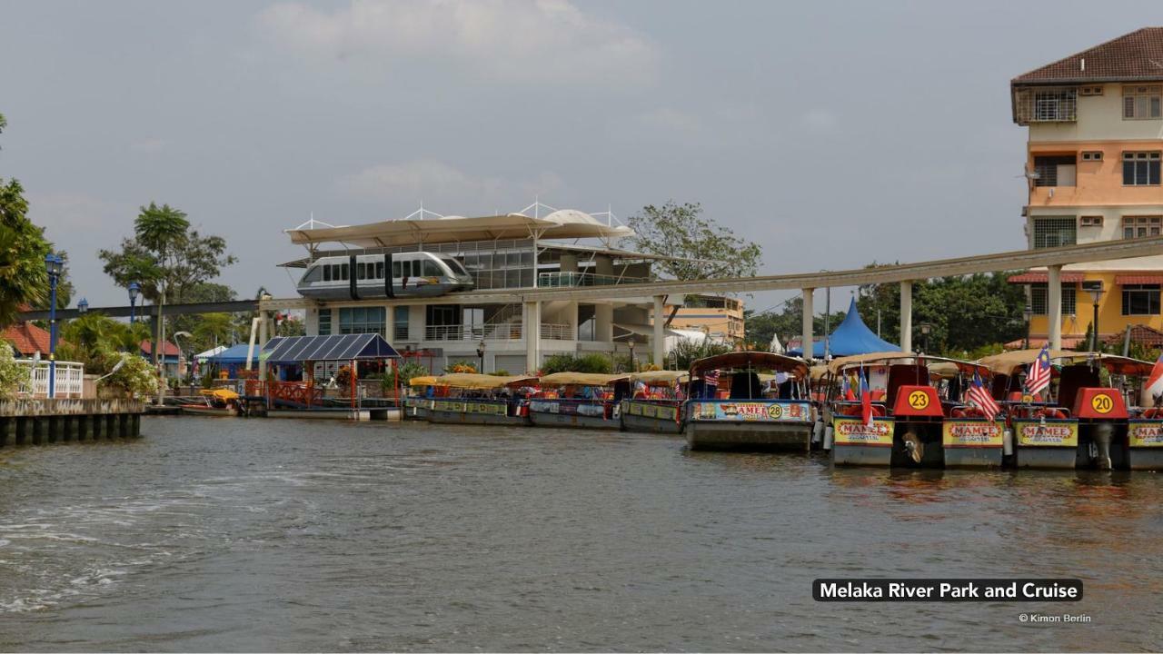 Coastal Park Hotel Malacca Екстериор снимка